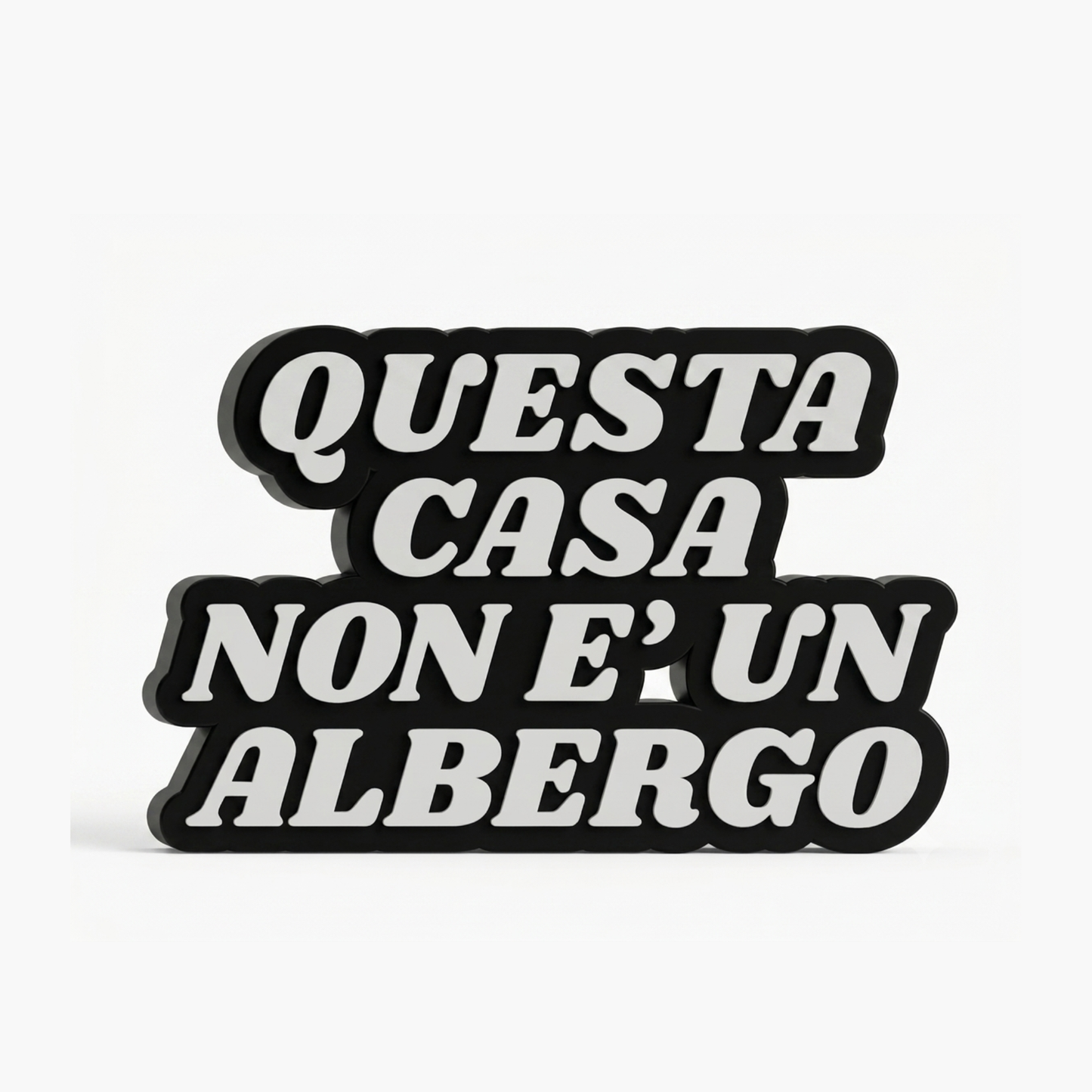 QUESTA CASA NON È UN ALBERGO
